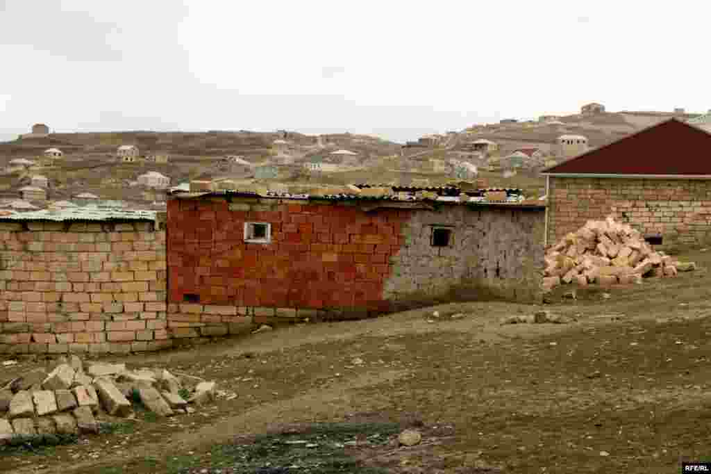 Qazsız, susuz, tualetsiz qəsəbə-Atyalı #8