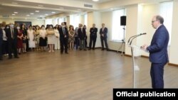 Armenia - Foreign Minister Ara Ayvazian delivers a farewell address to senior Foreign Ministry officials, Yerevan, May 31, 2021.