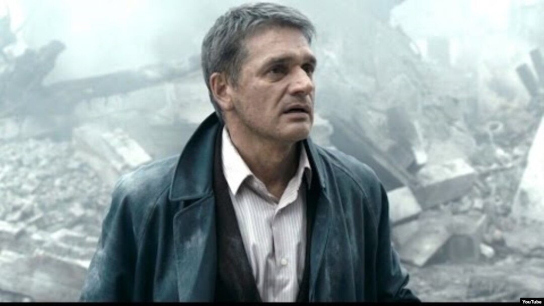 Sarik Andreasyanın "Zəlzələ" filmindən bir kadr.