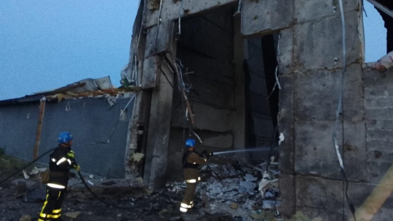 Війська РФ вночі атакували обʼєкти енергетики у Кременчуцькому районі, виникли пожежі – влада thumbnail