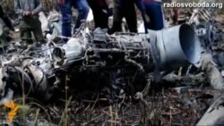 Мешканці Слов'янська розбирають на металобрухт збитий український вертоліт