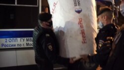 Задержание «протестного» стаканчика в Москве