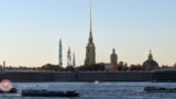 Визуализация: вид на Петропавловскую крепость в случае, если в Лахте будут построены еще две башни "Газпрома"