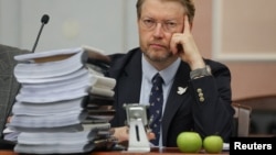 Председатель "Яблока" Николай Рыбаков в суде, 17 августа 2026
