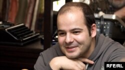 Левый фронт должен стать выразителем "интересов абсолютного большинства населения, интересов наемных работников"