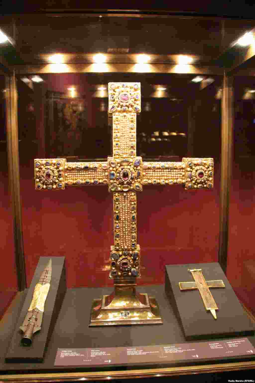 Империн жааIар (1024-1025) керстанийн динехь еза лоруш безамна лелаен хIума ю.&nbsp;