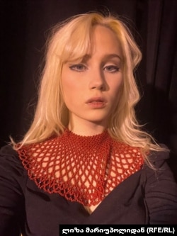 19 წლის ლიზა, რომელიც 2022 წელს ძალით გადაიყვანეს მარიუპოლიდან რუსეთში