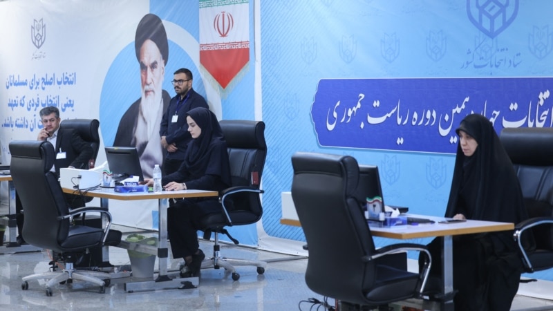 В Иране к выборам президента допустили шестерых кандидатов