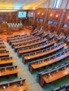 Salla e zbrazët e seancave në Kuvendin e Kosovës, më 9 shtator 2026.