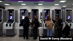 Terminali za registraciju u EES na aerodromu "Vaclav Havel" u Pragu, 14. oktobar 2025.