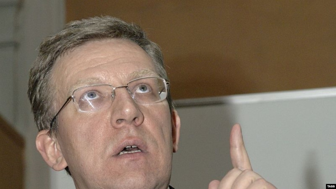 Министр финансов Алексей Кудрин считает, что кризис - явление временное и никак на трехлетнем бюджете России не отразится