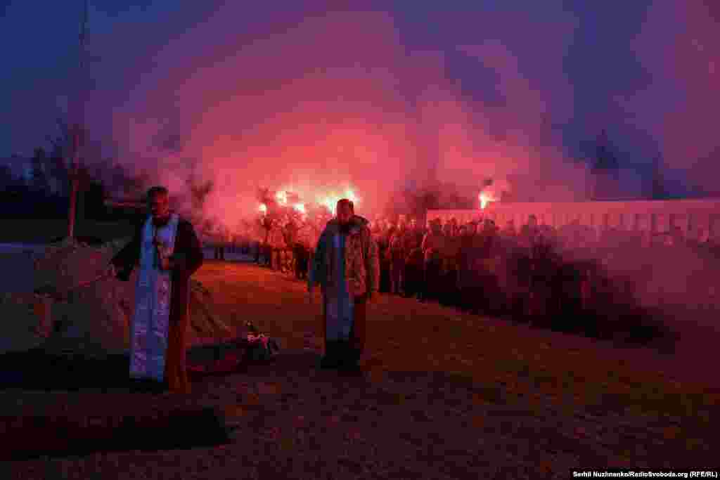 Прощання з військовим Артуром Вільчинським в Києві на Національному військовому меморіальному кладовищі, 28 листопада 2025 року