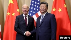 Xi Jinping și Joe Biden s-au întâlnit la un forum economic din Peru. 