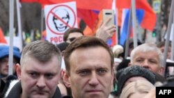 Aleksei Navalnyîi (centru), imagine de arhivă.