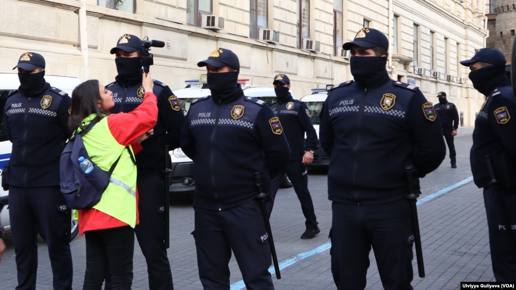 ''Abzas'çıları pul yox, xəbər qaçaqmalçılığında suçlamaq olar'