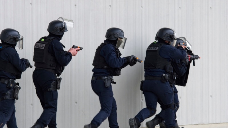 Франція: поліція запобігла вибуху в Парижі біля американського банку