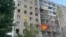 Удары по Энгельсу и Саратову: разрушены дома, погибли два человека, горит НПЗ 
