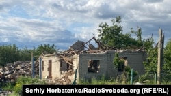 Зокрема, у Покровську загинули дві людини, ще дві - поранені