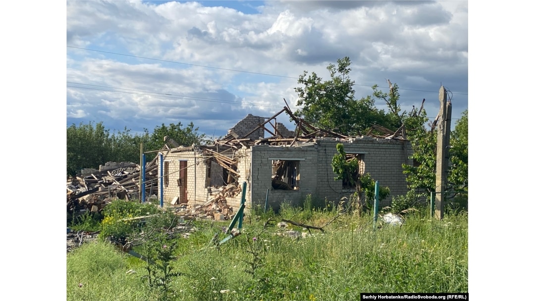 Будинок, знищений внаслідок обстрілів російських військ