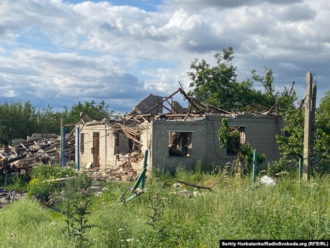 Будинок, знищений внаслідок обстрілів російських військ