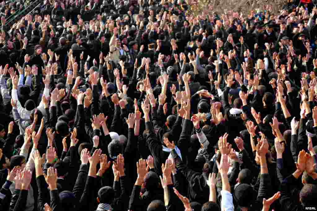 Marking Ashura In Azerbaijan #9