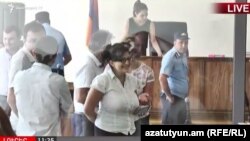 Լուսինե Սահակյանը՝ դատական նիստերի դահլիճում, 13-ը ոհւլիսի, 2017թ.
