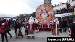 «Мороз-парад» в Ялте, Крым, 23 декабря 2017 год 