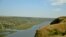 Nistru văzut de pe stâncile de la Țâpova