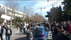 Sukobi demonstranata i policije u Podgorici
