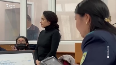 Қара адаммен күйеуінің көзінше алдап кеткен порнографиялық суреттер