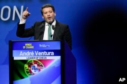 Andre Ventura, liderul partidului populist portughez Chega, a participat în martie la o reuniune a dreptei extreme europene la Roma. El speră printre altele într-un mare succes la „europarlamentarele” din iunie.