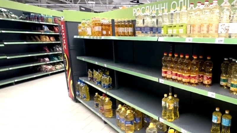 «Цей товар знищила Росія»: як російські удари по складах змінили полиці магазинів і чи буде дефіцит