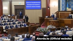 Токаев выступает с «посланием народу» в стенах парламента. Нур-Султан, 1 сентября 2021 года