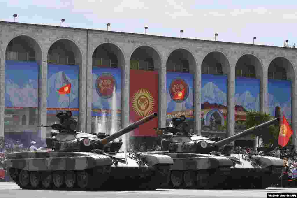 Kyrgyz tanks rumble through the central Bishkek square. The highly militarized parade came amid increased military activity in Central Asia after the Taliban&#39;s takeover of Afghanistan.&nbsp;
