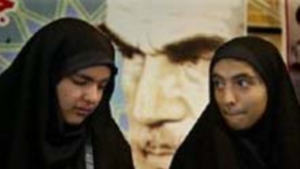 Iran Debate Sharpens Over Gender Segregation pic