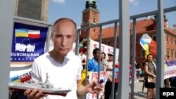 Дэманстрацыя ў Варшаве ў падтрымку Ўкраіны ў ліпені 2014 году (ілюстрацыйнае фота)