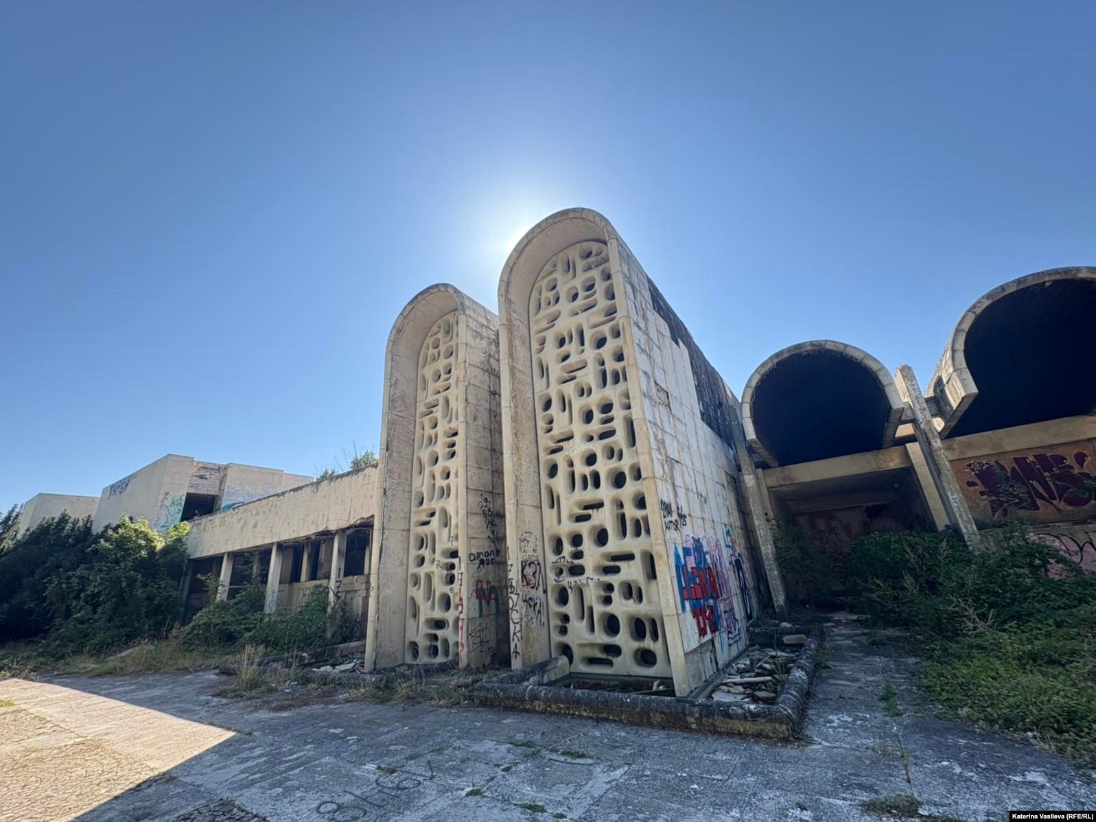 Ndërtesa Bankya Residence sot