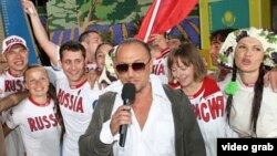 Русия алып баручысы Дмитрий Нагиев Русия такымының җиңүен игълан итә