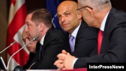 ირაკლი პეტრიაშვილი და ჯეიმს აპატურაი ნატოს კვირეულზე თბილისში