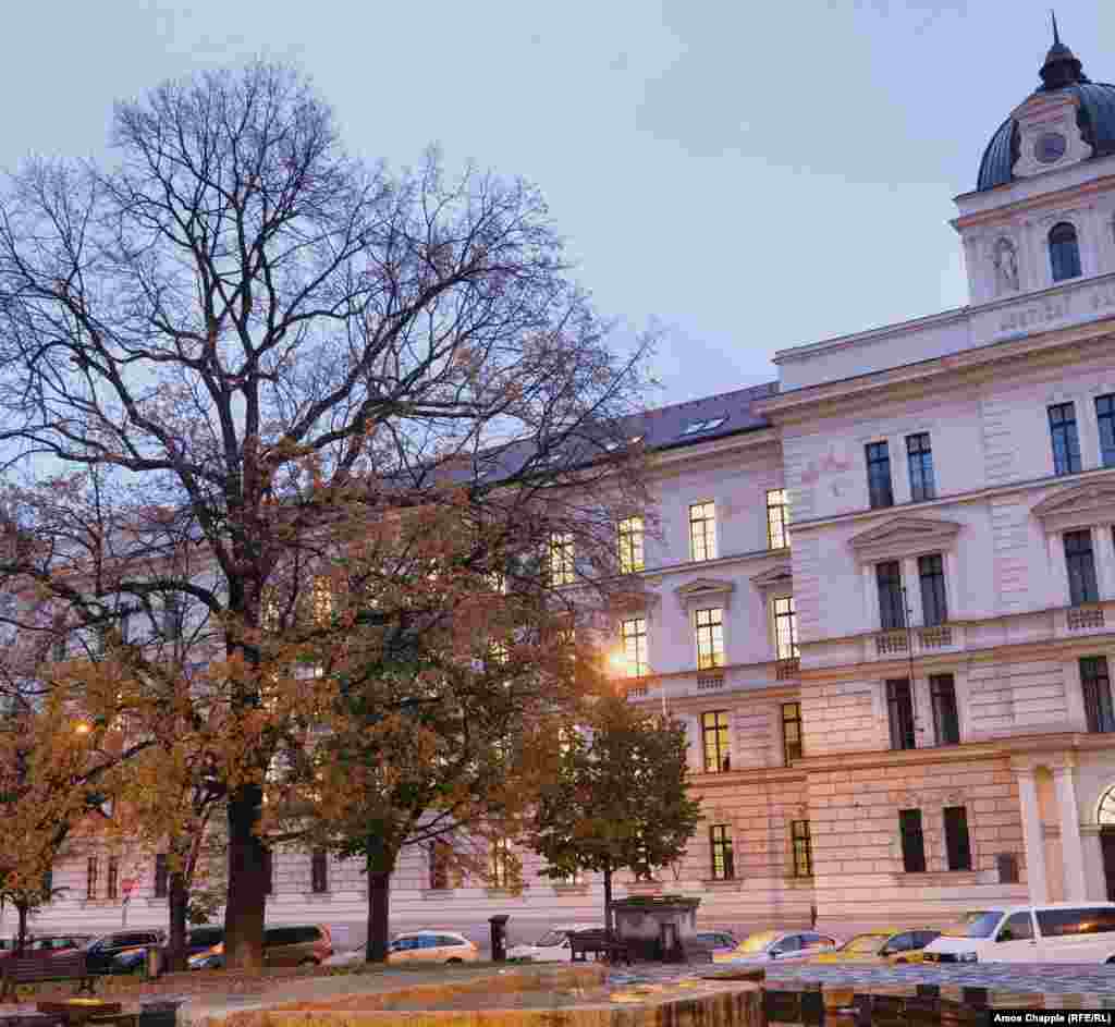 The Monument to Soviet Tank Crews in Prague, photographed in 1961 The tank was famously painted pink by artist David Cerny in April 1991, then removed in June of the same year.&nbsp;&nbsp;