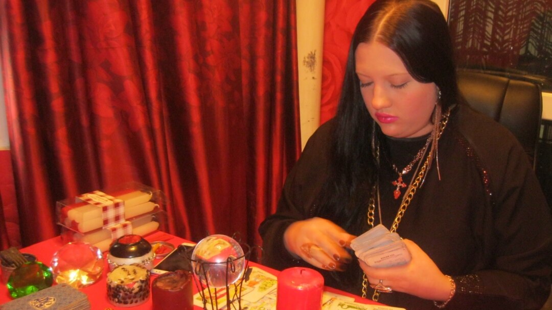 Орел қаласының жалаңаш қыздары