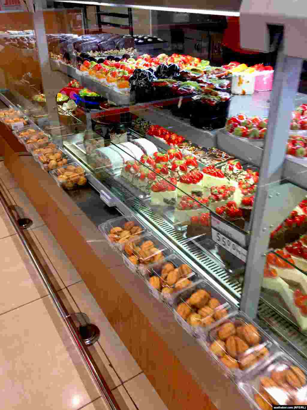 Aşgabat, Azyk haryplary dükany