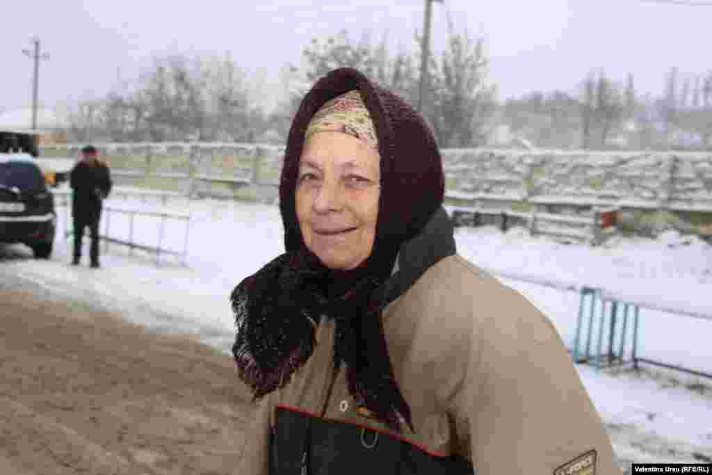 Moldova - people and places in Ciuciuleni, H&#226;ncești