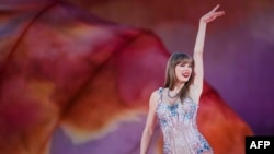 Тейлор Свіфт під час концерту в Лісабоні, травень 2024 року