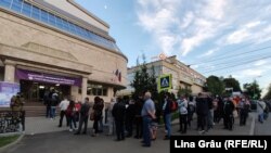 Sute de persoane la primul maraton de vaccinare, organizat în zilele de 21-23 mai la Chişinău de Universitatea de Medicină și Farmacie