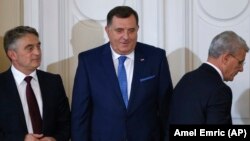 Članovi Predsjedništva BiH: Željko Komšić, Milorad Dodik i Šefik Dažefrović