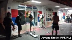 Razbijanje prostorija Srpske napredne stranke u Novom Sadu, 14.8.2025.