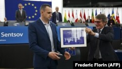 სენცოვი სახაროვის პრემიით დაჯილდოების დროს