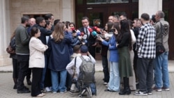 Deklarimi i Kurtit para mediave më 20 prill.