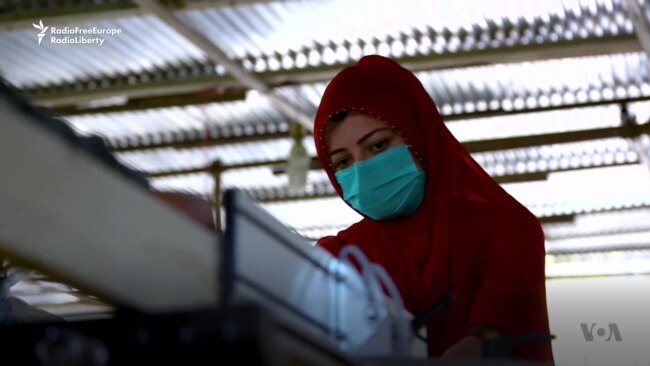 Carpenters Challenge Notions Of 'Women's Work' In Pakistan